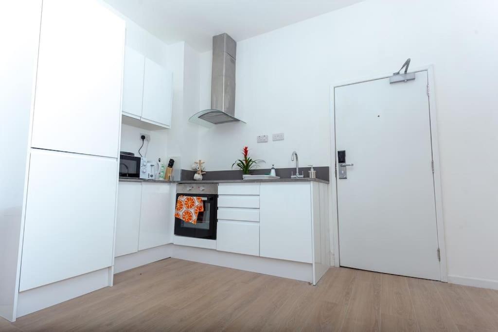 Flat 403 One Bedroom Apartment Birmingham Exterior photo